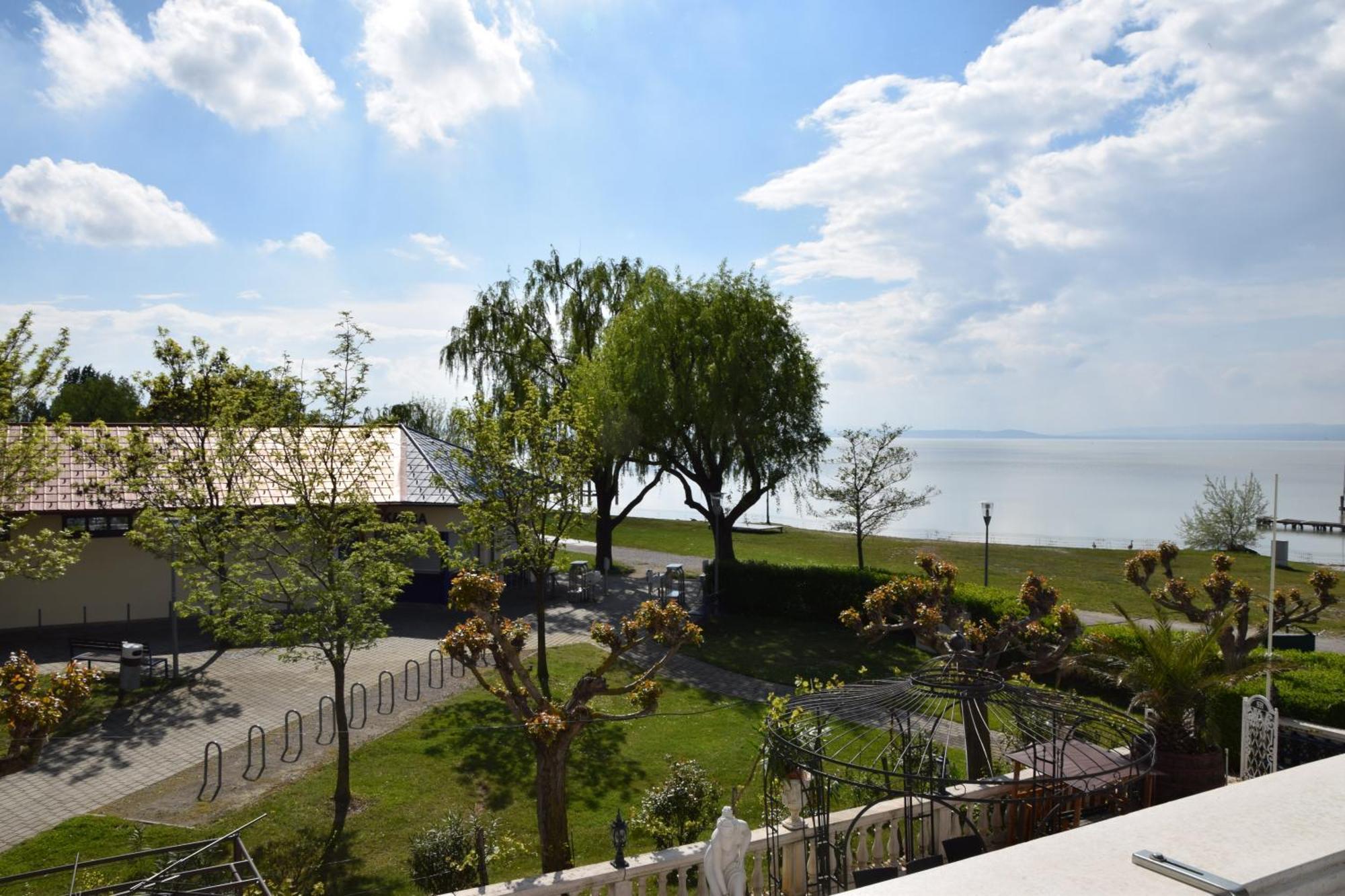 Seehotel Herlinde Podersdorf am See Exteriér fotografie